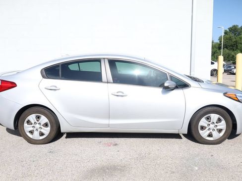 Used 2016 Kia Forte LX FWD image 5
