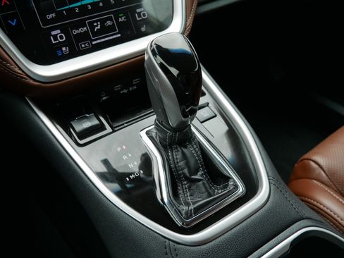 Used 2020 Subaru Outback Touring w/ Popular Package #2 AWD/4WD image 24