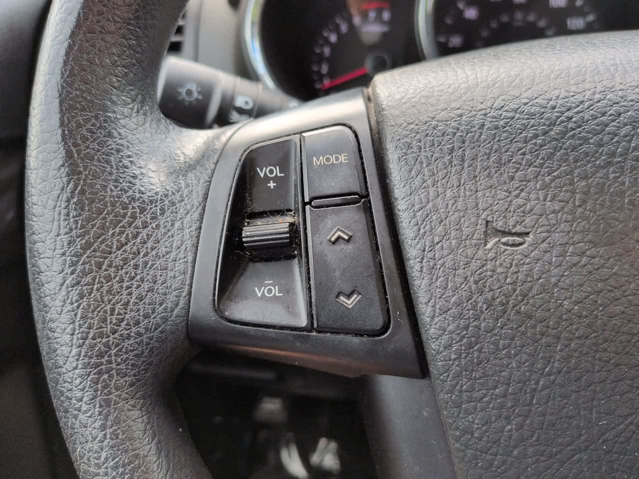 Used 2012 Kia Sorento LX w/ Convenience Pkg FWD image 24