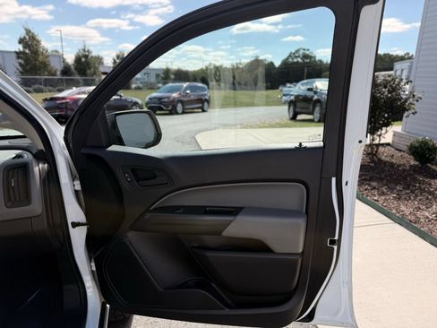 Used 2020 Chevrolet Colorado W/T w/ WT Convenience Package RWD image 22