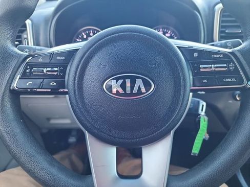 Used 2020 Kia Sportage LX w/ LX Popular Package image 18