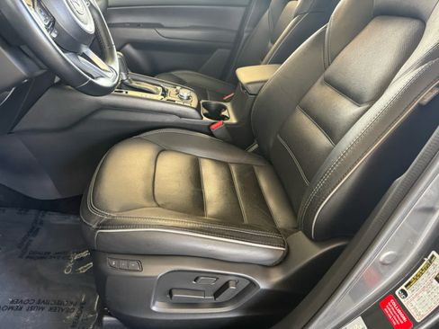 Used 2025 MAZDA CX-5 AWD 2.5 S w/ Preferred Package image 4