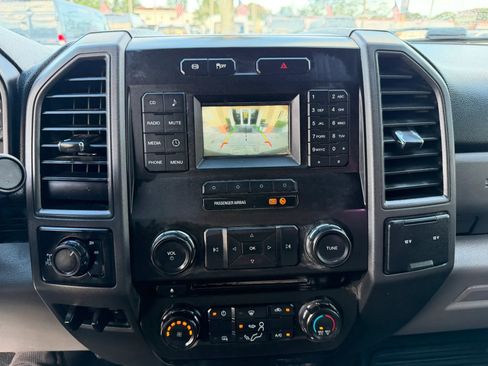 Used 2018 Ford F250 XL w/ Power Equipment Group image 14
