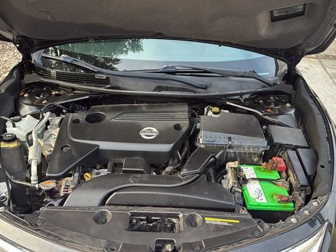 Used 2013 Nissan Altima 2.5 SV FWD image 9
