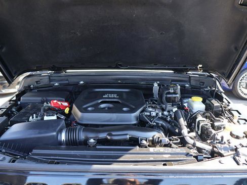 Used 2018 Jeep Wrangler Unlimited Sport S image 16