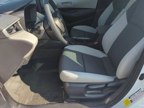 Used 2026 Toyota Corolla LE FWD image 12
