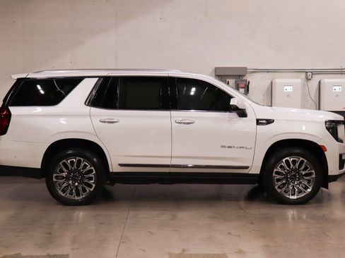 Used 2023 GMC Yukon Denali Ultimate image 6