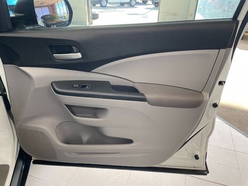 Used 2014 Honda CR-V LX image 27