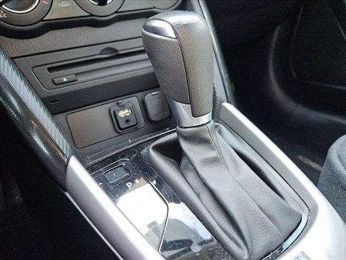 Used 2016 Toyota Yaris Sedan image 11