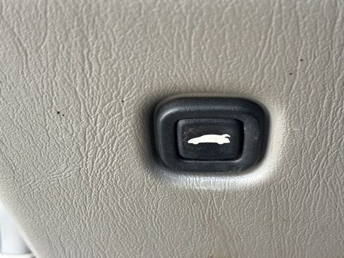 Used 2003 Chevrolet Impala FWD image 15