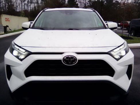 Used 2024 Toyota RAV4 XLE image 16