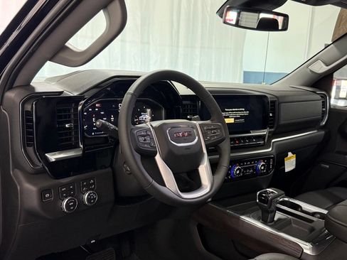 New 2026 GMC Sierra 1500 SLT w/ SLT Premium Package AWD/4WD image 3