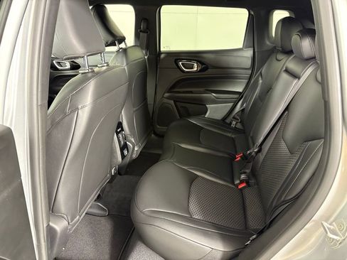 New 2026 Jeep Compass Latitude AWD/4WD image 36