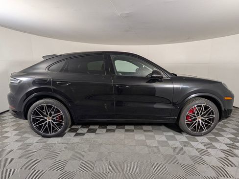 New 2026 Porsche Cayenne S image 8