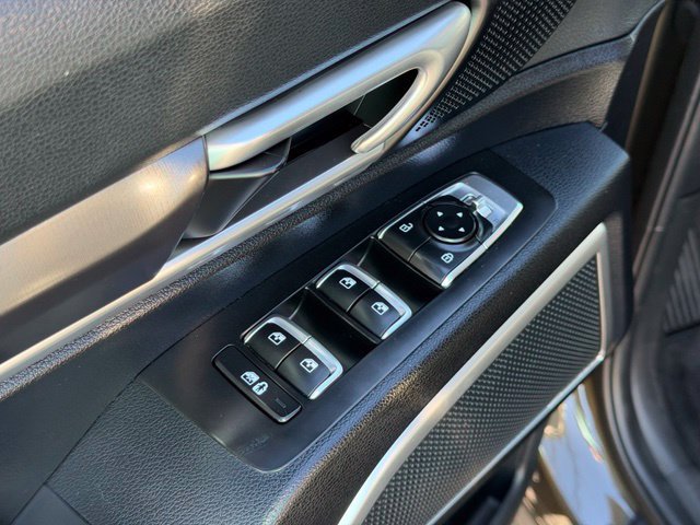 Used 2023 Kia Telluride S FWD image 21