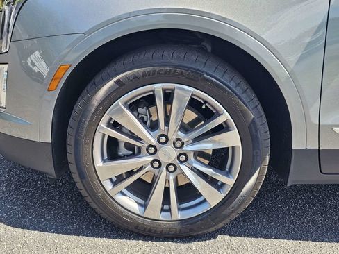 Certified 2024 Cadillac XT5 Premium Luxury FWD image 11