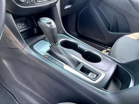 Used 2021 Chevrolet Equinox LT FWD image 20