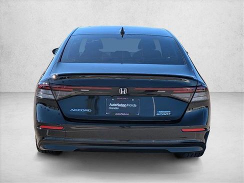 Used 2023 Honda Accord Sport image 6
