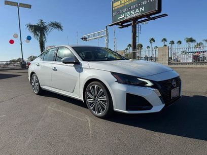 New 2025 Nissan Altima 2.5 SL