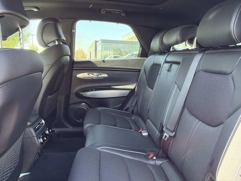 Used 2023 Genesis GV70 2.5T w/ Sport Prestige Package AWD/4WD image 13