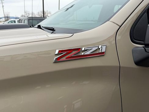 Used 2023 Chevrolet Silverado 1500 Custom Trail Boss w/ LPO, Dark Essentials Package image 8