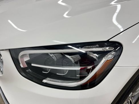 Used 2022 Mercedes-Benz GLC 300 image 9