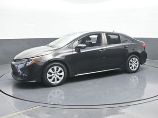 Used 2022 Toyota Corolla LE video 2