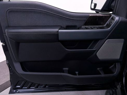 Used 2023 Ford F150 Lightning Lariat w/ Equipment Group 511A High image 18