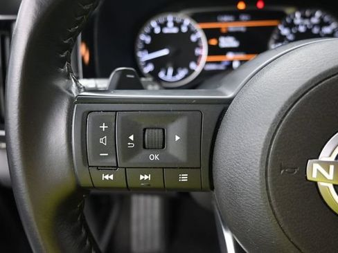 Used 2024 Nissan Pathfinder SV AWD/4WD image 18