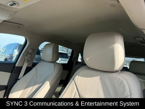 Used 2020 Lincoln Nautilus Premier w/ Equipment Group 101A image 7