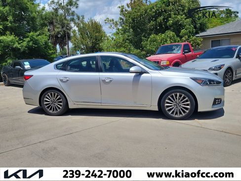 Used 2017 Kia Cadenza Technology FWD image 3