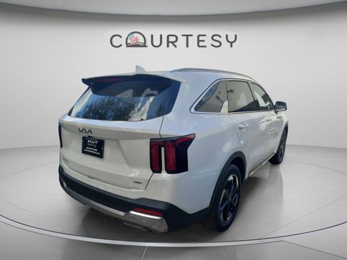 New 2026 Kia Sorento EX AWD/4WD image 3