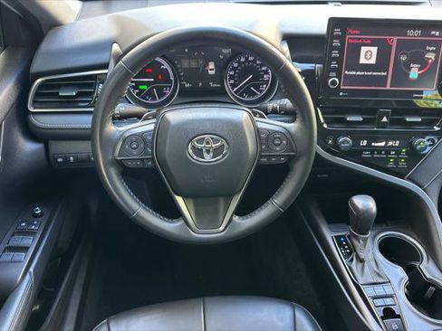 Used 2022 Toyota Camry XSE image 13