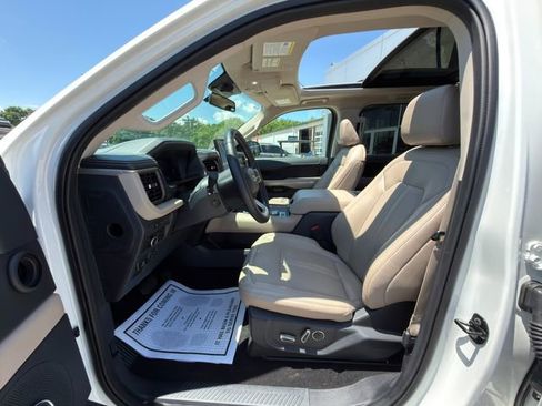 Used 2024 Ford Expedition Limited AWD/4WD image 22