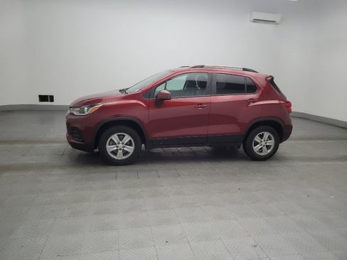 Used 2022 Chevrolet Trax LT w/ Driver Confidence Package AWD/4WD image 2