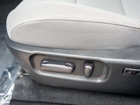 Used 2023 Toyota Tacoma SR5 AWD/4WD image 19