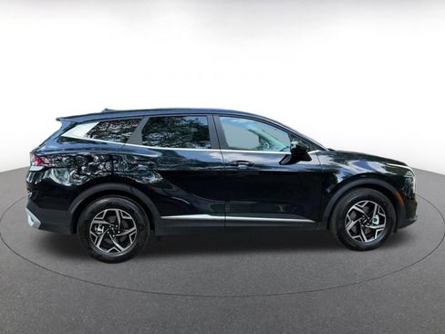 Used 2025 Kia Sportage LX FWD image 15
