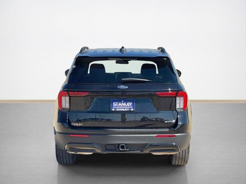 Used 2025 Ford Explorer ST-Line w/ ST-Line Street Pack image 6