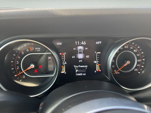 Used 2020 Jeep Gladiator Overland image 19