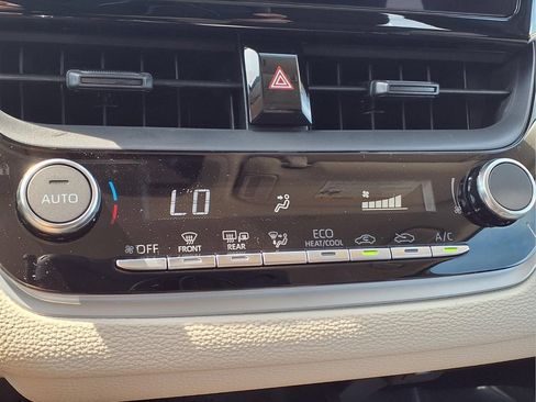 Certified 2026 Toyota Corolla LE FWD image 15