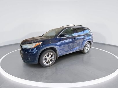 Used 2016 Toyota Highlander XLE w/ Protection Package #3
