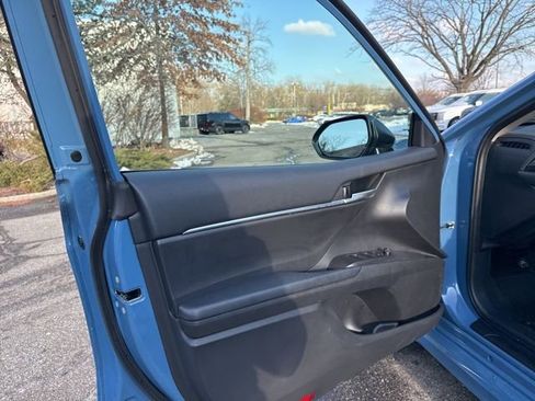 Used 2024 Toyota Camry SE image 36