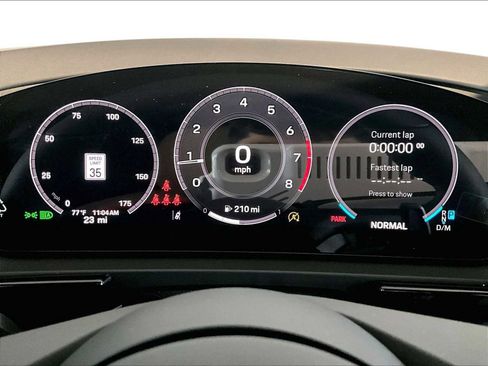 New 2026 Porsche Cayenne image 17