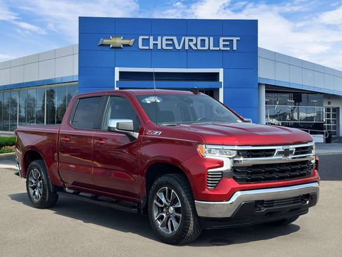 Certified 2024 Chevrolet Silverado 1500 LT w/ Z71 Off-Road Package AWD/4WD image 6
