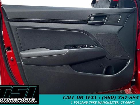 Used 2017 Hyundai Elantra Sport image 23