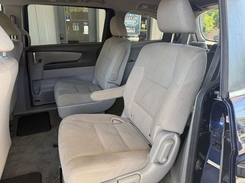 Used 2015 Honda Odyssey LX image 15