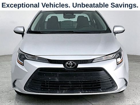 Used 2026 Toyota Corolla LE FWD image 3