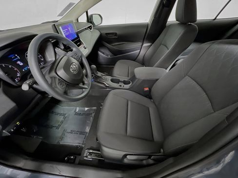 Certified 2025 Toyota Corolla LE image 15