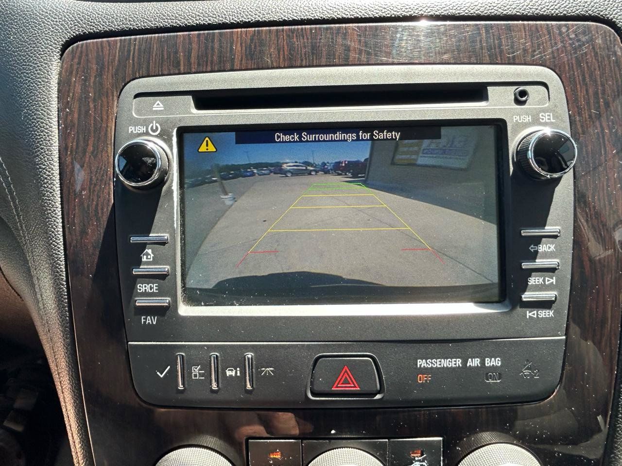 Used 2017 Chevrolet Traverse LT w/ Style and Technology Package FWD image 24
