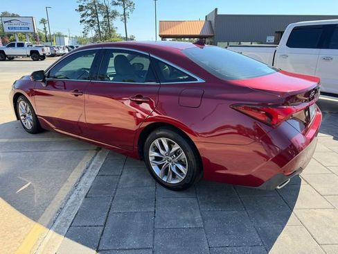 Used 2021 Toyota Avalon XLE FWD image 7